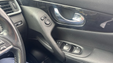 Nissan Qashqai 1.3 DiG-T Acenta Premium 5dr Petrol Hatchback